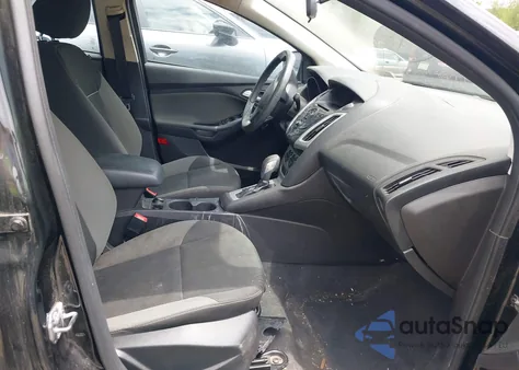 2014 Ford Focus Se z USA, uszkodzony, nr VIN 1FADP3F28EL448392